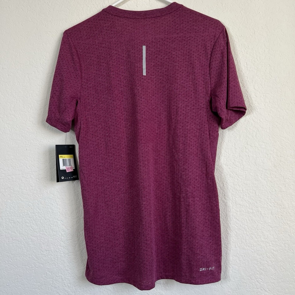 Nike Men's Dri-Fit Breathe Running Top Size S AA4858-665 Berry NEW - Picture 4 of 8